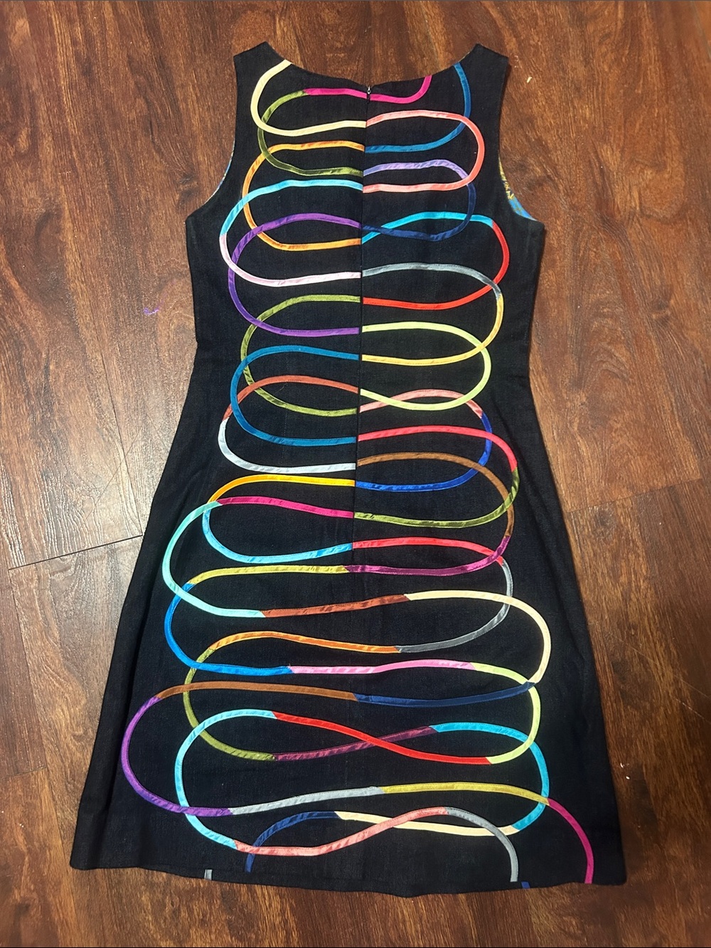 Black Casual Women's Dress with Multicolor Ribbon Swirl - Picture 5 of 12